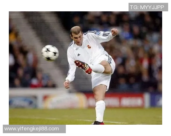 当前世界足坛明星球员盘点及其影响力分析